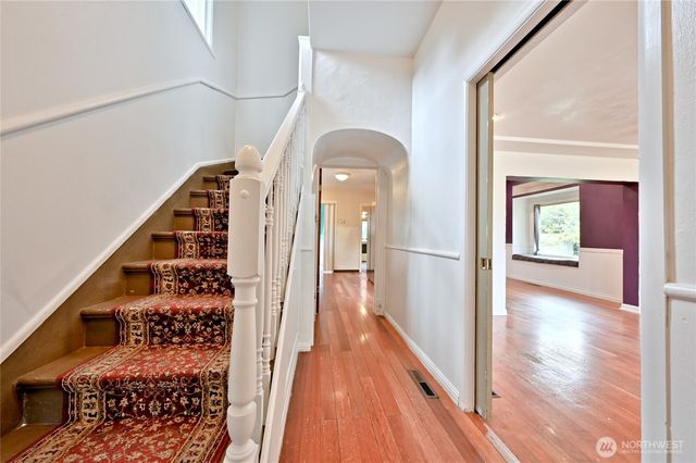 512 S 35th Street, Tacoma, WA 98418
