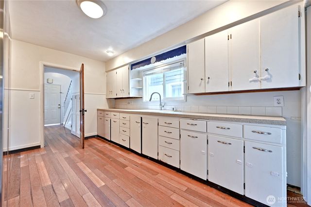 512 S 35th Street, Tacoma, WA 98418