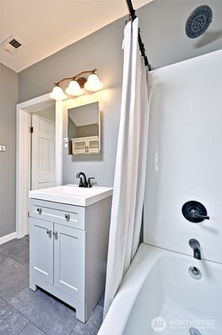 512 S 35th Street, Tacoma, WA 98418