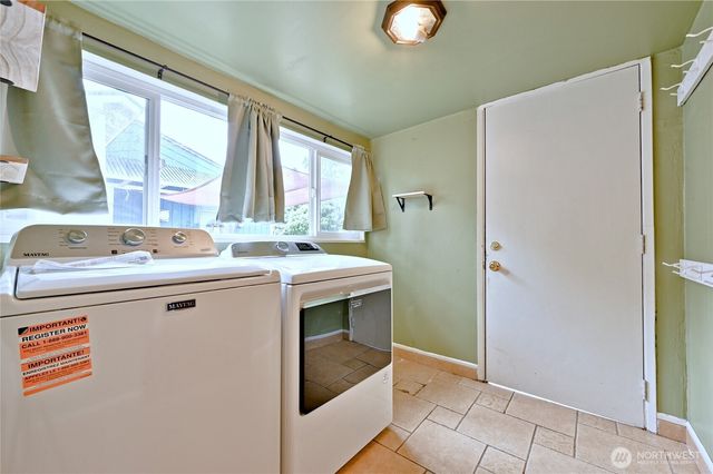 512 S 35th Street, Tacoma, WA 98418