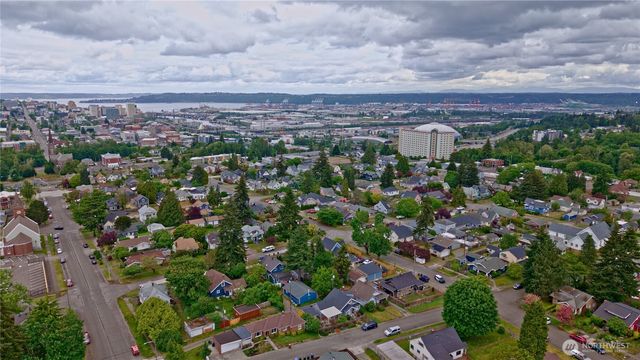 512 S 35th Street, Tacoma, WA 98418