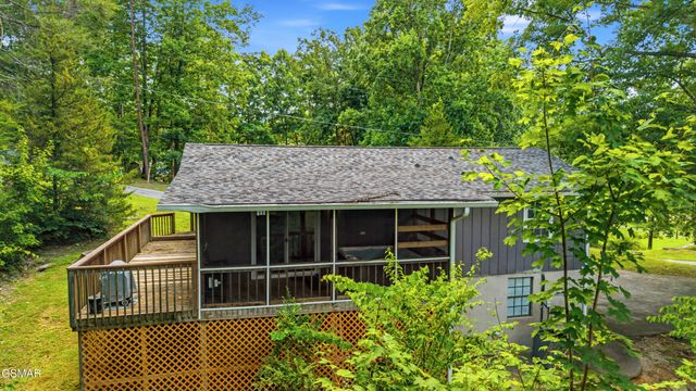 2106 Hickory Manor Road, Sevierville, TN 37862