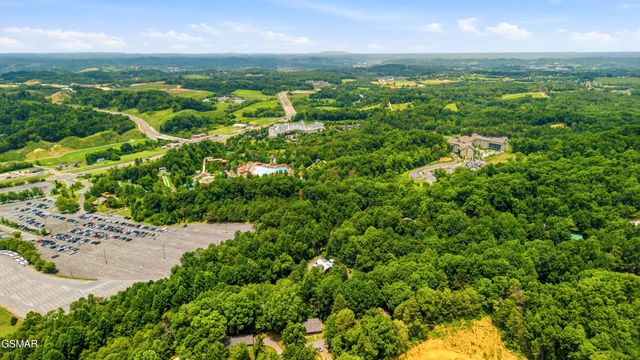 2106 Hickory Manor Road, Sevierville, TN 37862
