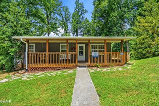 2106 Hickory Manor Road, Sevierville, TN 37862