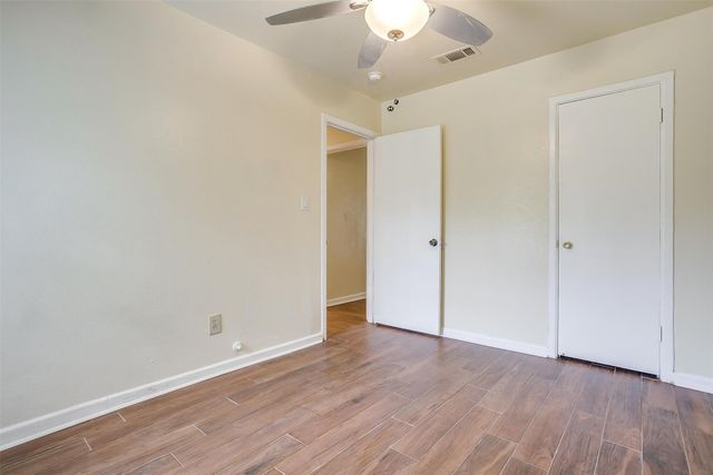 3537 Half Moon Drive, Fort Worth, TX 76111