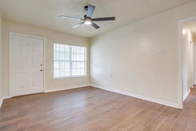 3537 Half Moon Drive, Fort Worth, TX 76111