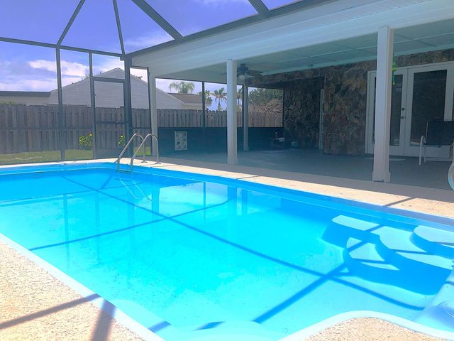 1991 SE West Dunbrooke Circle, Port St. Lucie, Port St Lucie, FL 34952