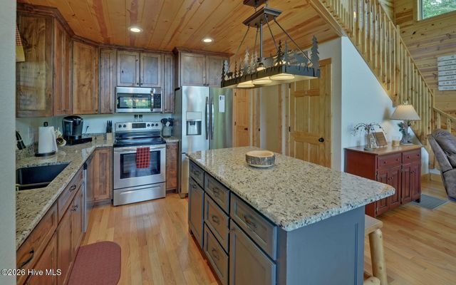 68 Strutters Trail, Murphy, NC 28906