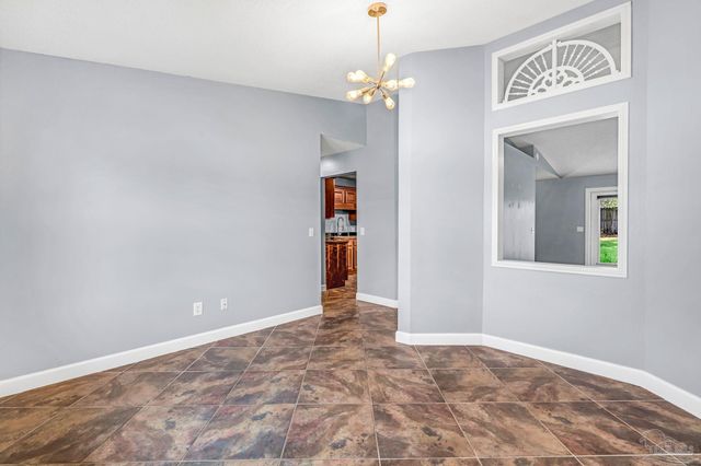 7933 Skyview Blvd, Navarre, FL 32566