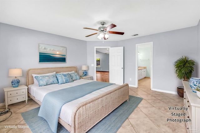 7933 Skyview Blvd, Navarre, FL 32566