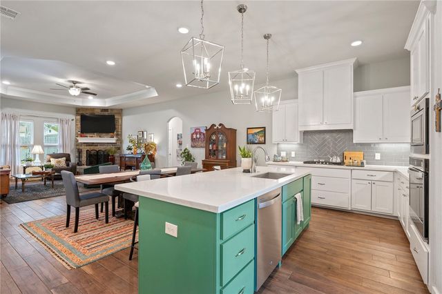 4022 Brownway Drive, College Station, TX 77845