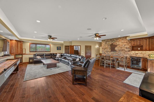14731 Naples Street NE, Ham Lake, MN 55304