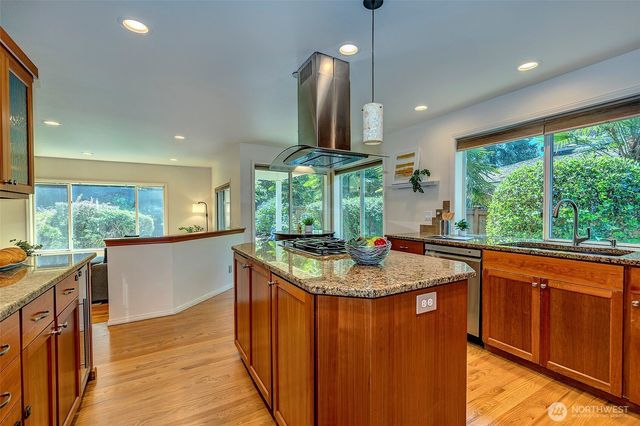 6139 147th Place NE, Redmond, WA 98052