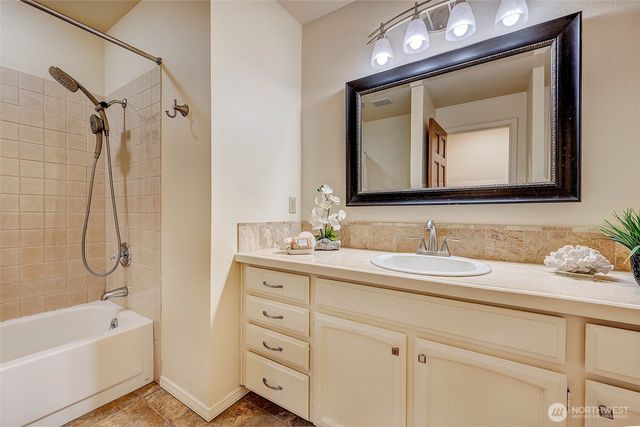 6139 147th Place NE, Redmond, WA 98052
