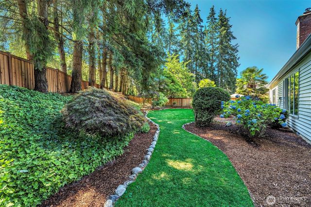 6139 147th Place NE, Redmond, WA 98052