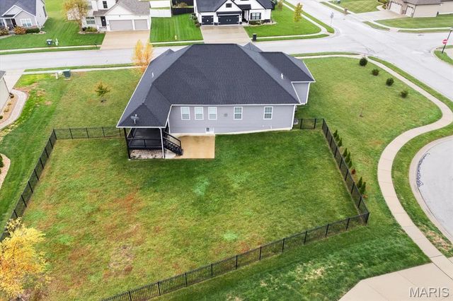 812 Green Jacket Way, O'fallon, IL 62269