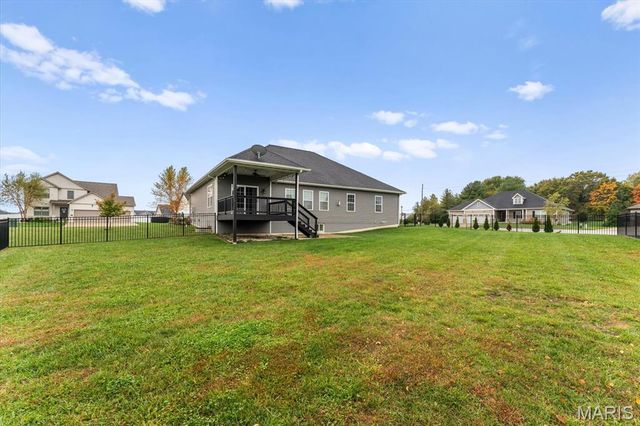 812 Green Jacket Way, O'fallon, IL 62269