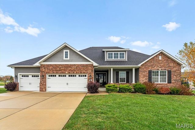 812 Green Jacket Way, O'fallon, IL 62269