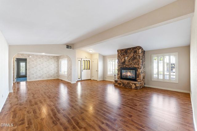 75 Poinsettia Gardens Drive, Ventura, CA 93004