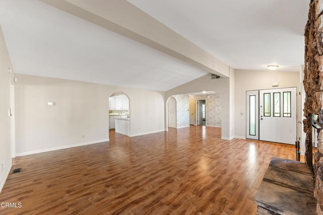 75 Poinsettia Gardens Drive, Ventura, CA 93004