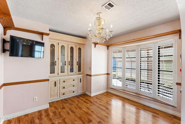 75 Poinsettia Gardens Drive, Ventura, CA 93004