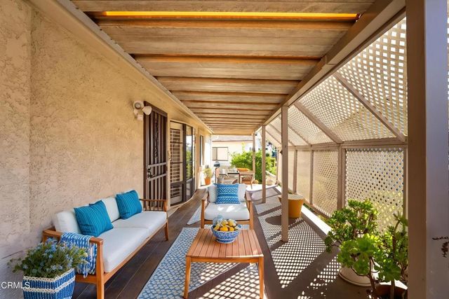 75 Poinsettia Gardens Drive, Ventura, CA 93004