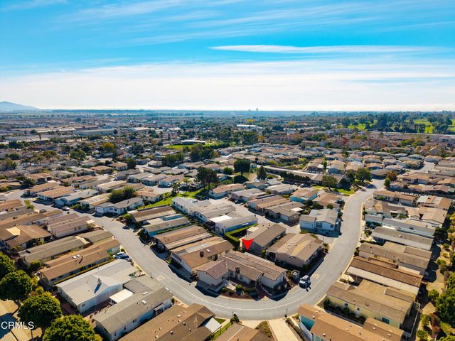 75 Poinsettia Gardens Drive, Ventura, CA 93004