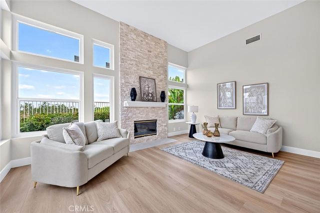 21285 Amora, Mission Viejo, CA 92692