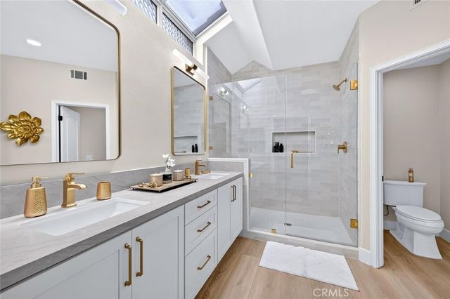 21285 Amora, Mission Viejo, CA 92692