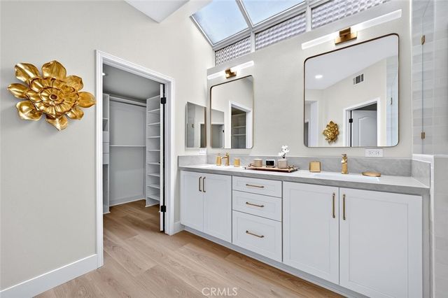 21285 Amora, Mission Viejo, CA 92692
