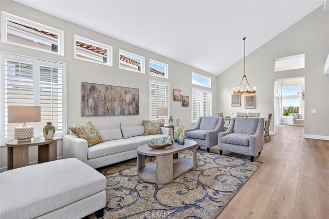 21285 Amora, Mission Viejo, CA 92692