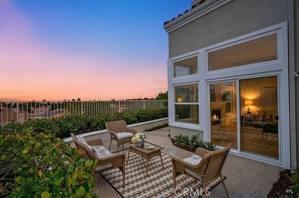21285 Amora, Mission Viejo, CA 92692