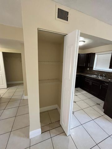 1370 NE 119TH Street 137008, Miami, FL 33161