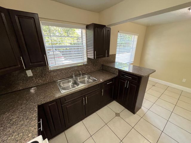 1370 NE 119TH Street 137008, Miami, FL 33161