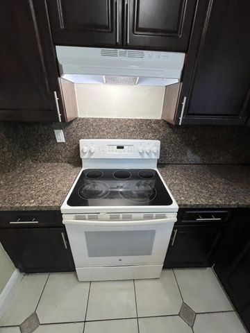 1370 NE 119TH Street 137008, Miami, FL 33161