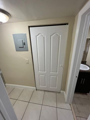 1370 NE 119TH Street 137008, Miami, FL 33161