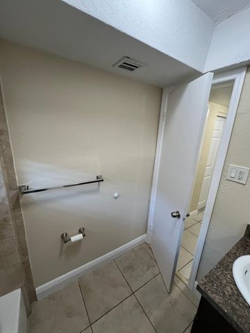 1370 NE 119TH Street 137008, Miami, FL 33161