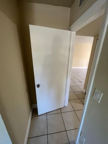 1370 NE 119TH Street 137008, Miami, FL 33161