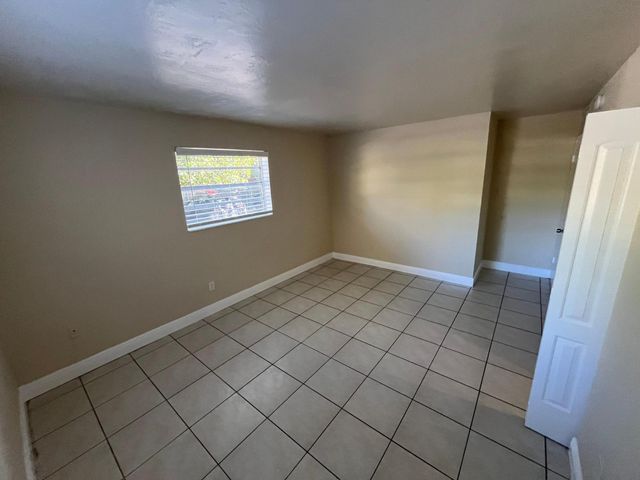 1370 NE 119TH Street 137008, Miami, FL 33161