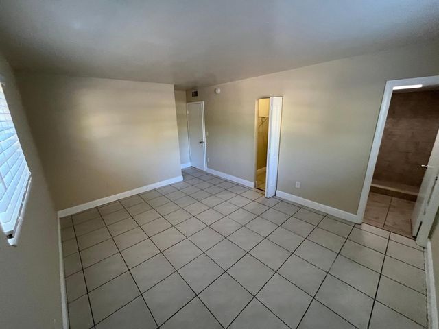 1370 NE 119TH Street 137008, Miami, FL 33161