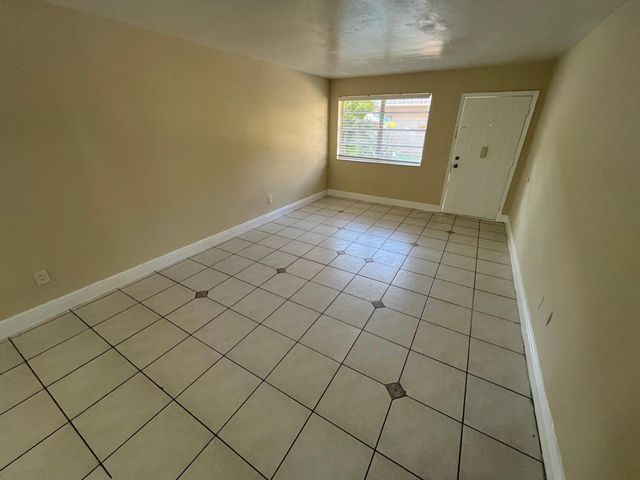 1370 NE 119TH Street 137008, Miami, FL 33161