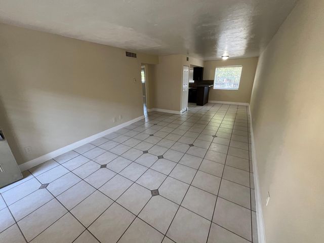 1370 NE 119TH Street 137008, Miami, FL 33161