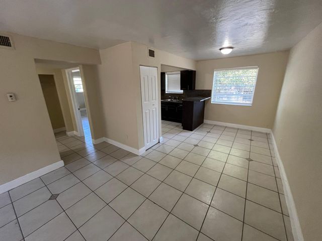 1370 NE 119TH Street 137008, Miami, FL 33161