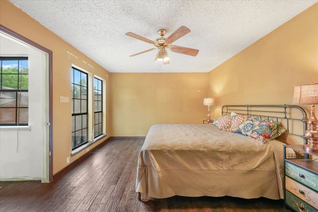 114 Wilshire Court, Irving, TX 75061