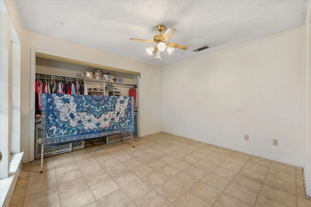 114 Wilshire Court, Irving, TX 75061