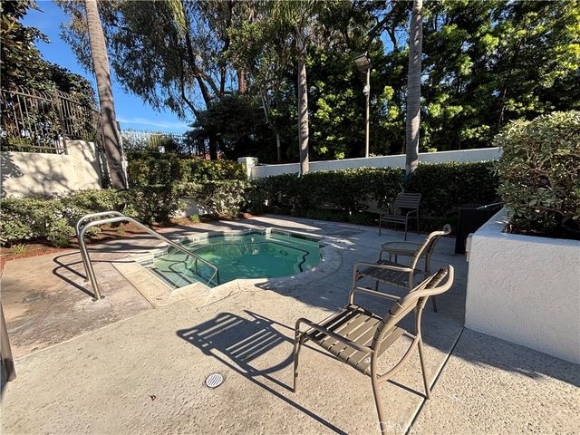75 Palm Beach Court, Dana Point, CA 92629