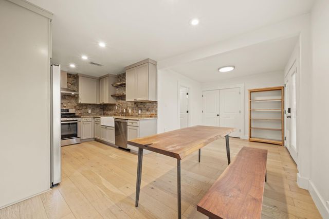 912 Mansell Ave, Austin, TX 78702