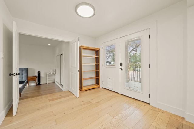 912 Mansell Ave, Austin, TX 78702