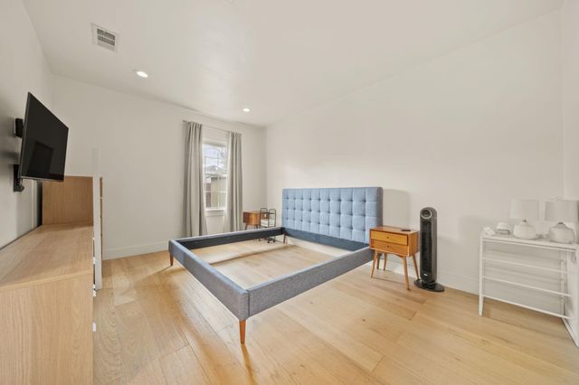 912 Mansell Ave, Austin, TX 78702