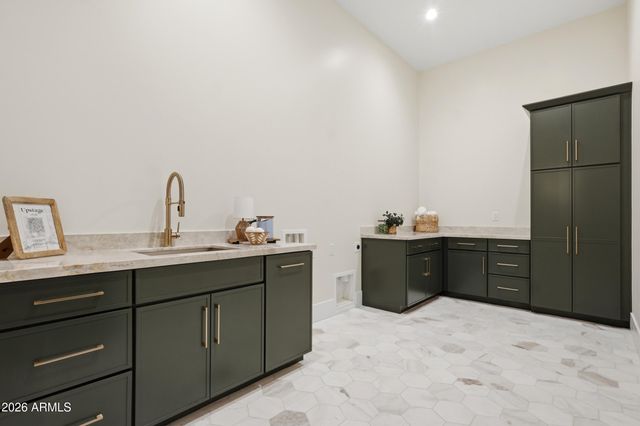 9878 W JJ RANCH Road 58, Peoria, AZ 85383